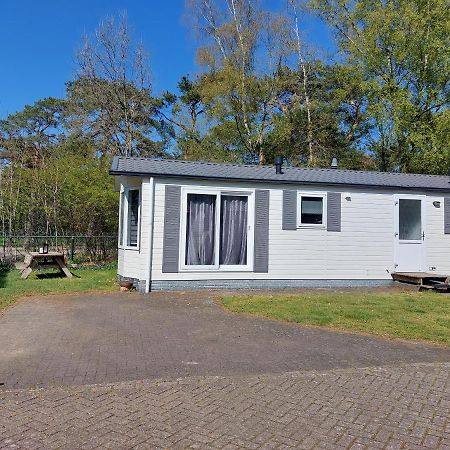 Ruim En Gezellig Chalet Voor 2 Personen Op De Veluwe Recreatiepark De Oude Driest Putten Esterno foto