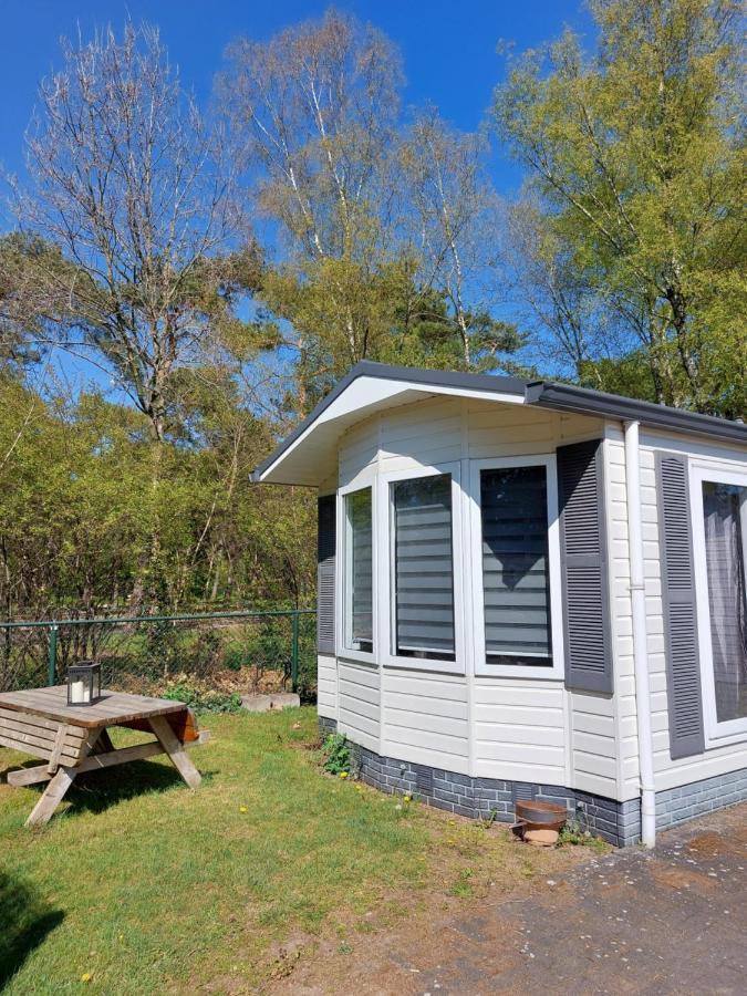 Ruim En Gezellig Chalet Voor 2 Personen Op De Veluwe Recreatiepark De Oude Driest Putten Esterno foto