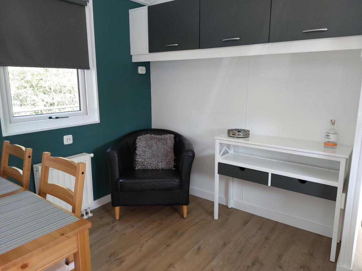 Ruim En Gezellig Chalet Voor 2 Personen Op De Veluwe Recreatiepark De Oude Driest Putten Esterno foto